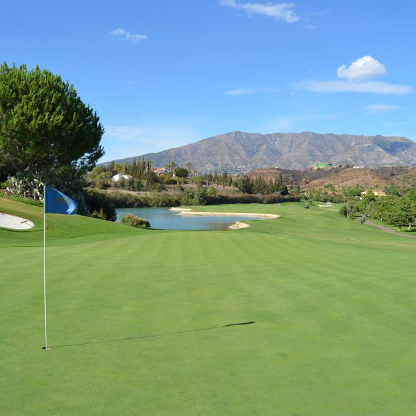 4 ways to get the best out of your next golf break on the Costa del Sol
